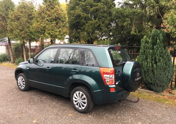 Suzuki Grand Vitara cena 11000 przebieg: 200000, rok produkcji 2008 z Garwolin małe 154